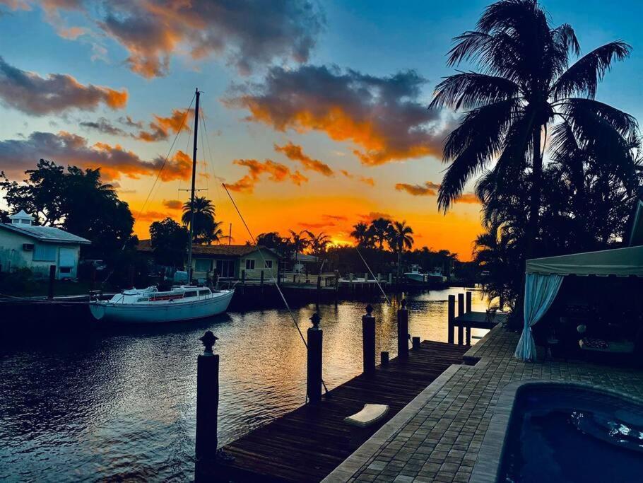 Beachway Per Ankh Pompano Beach Extérieur photo
